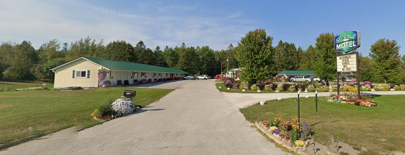 Sunset Motel - 2024 Steet View (newer photo)